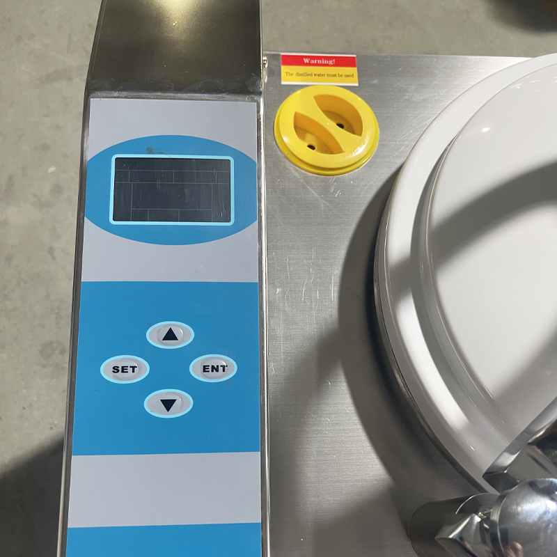Vertical Steam Autoclave